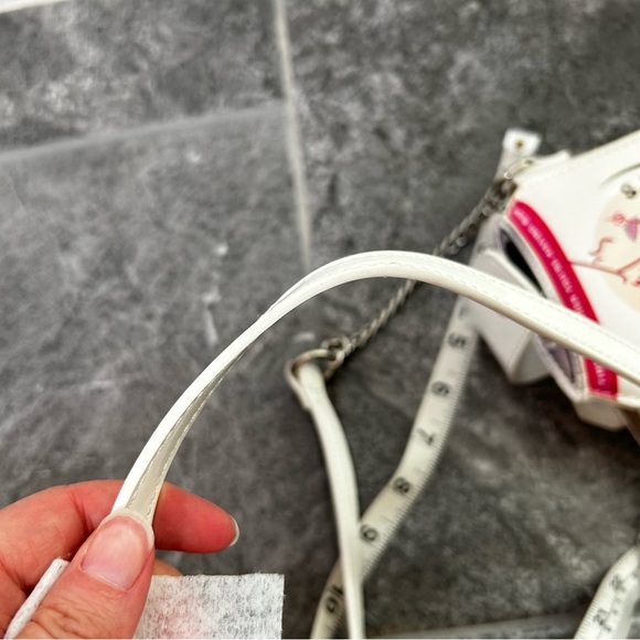 Betsey Johnson White Pink Sassy Spirits Crossbody Bag Girls Just Wanna Have Rum - Picture 14 of 14